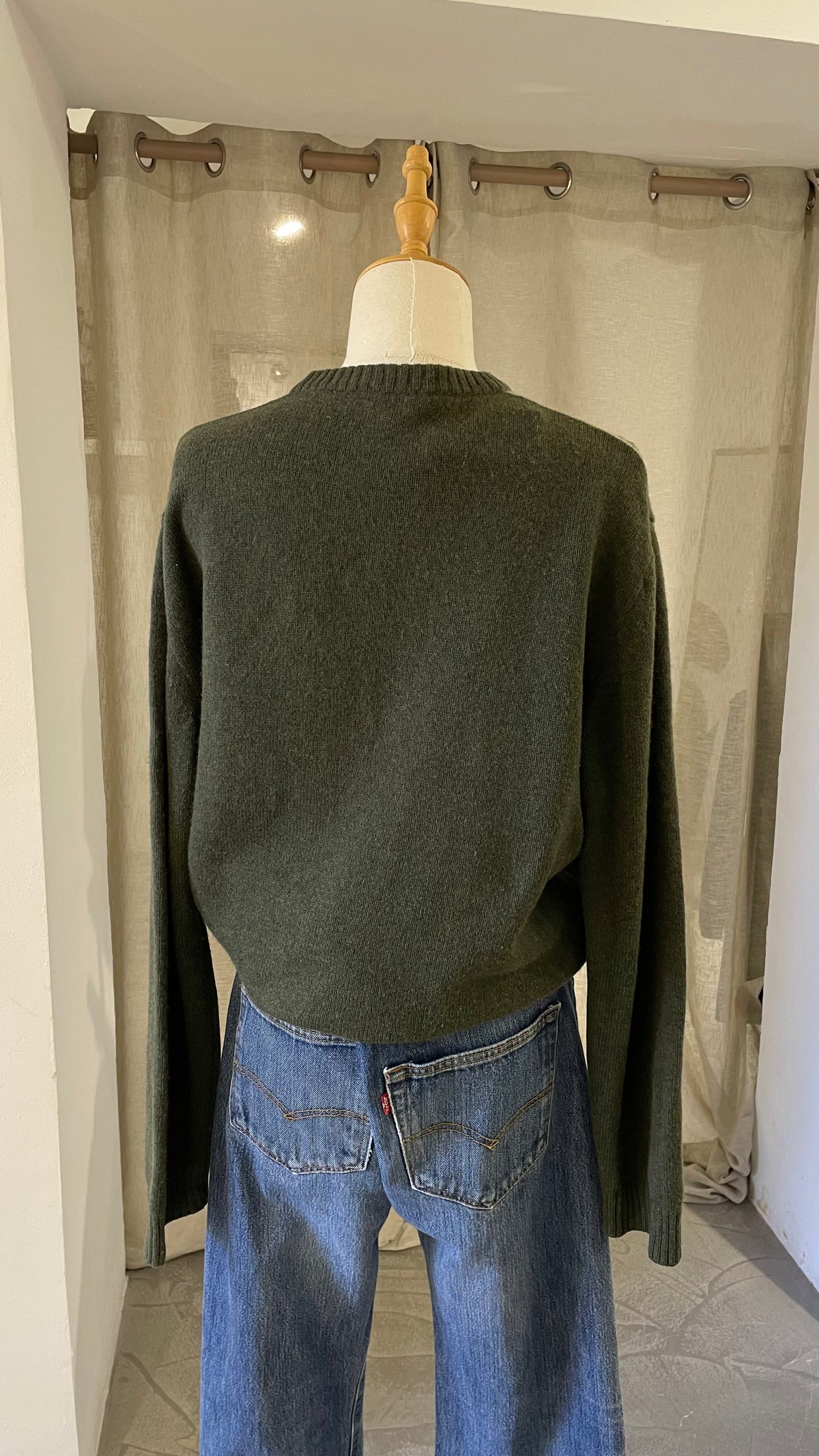 Green wool pullover