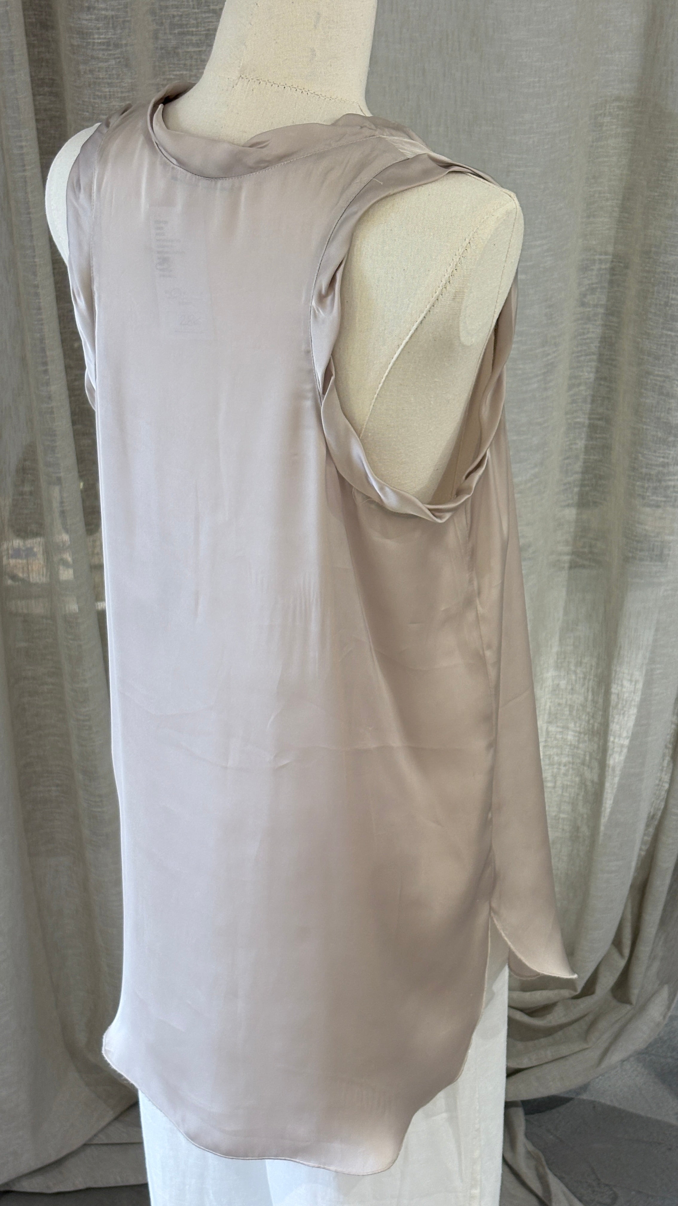 Pearl champagne flowy top