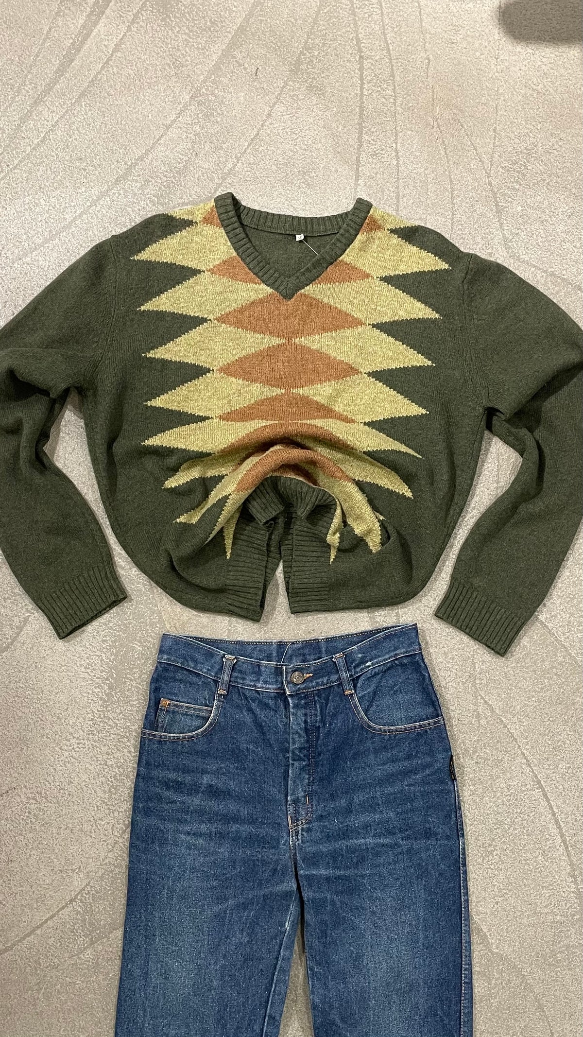 Green wool pullover
