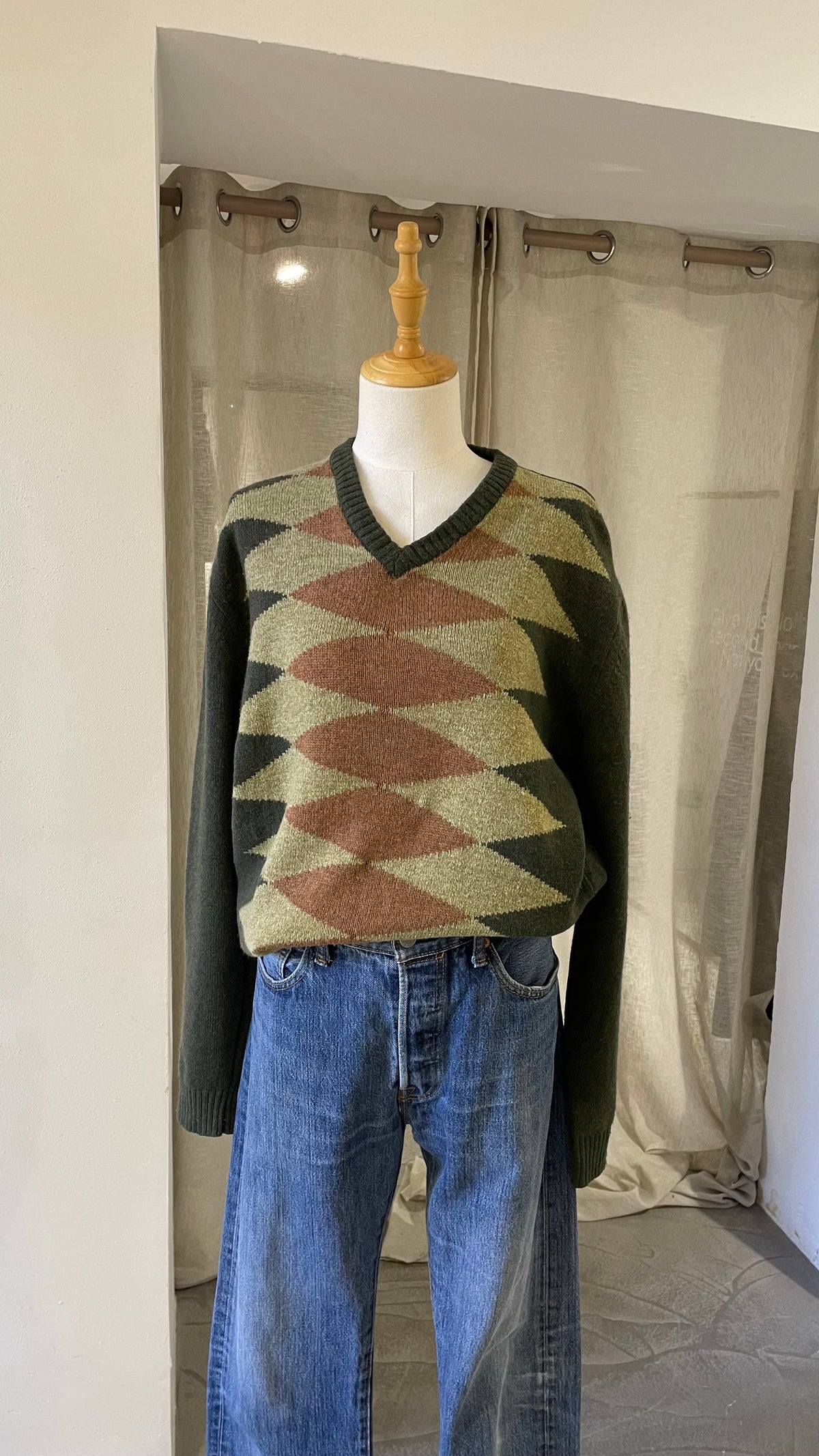 Green wool pullover
