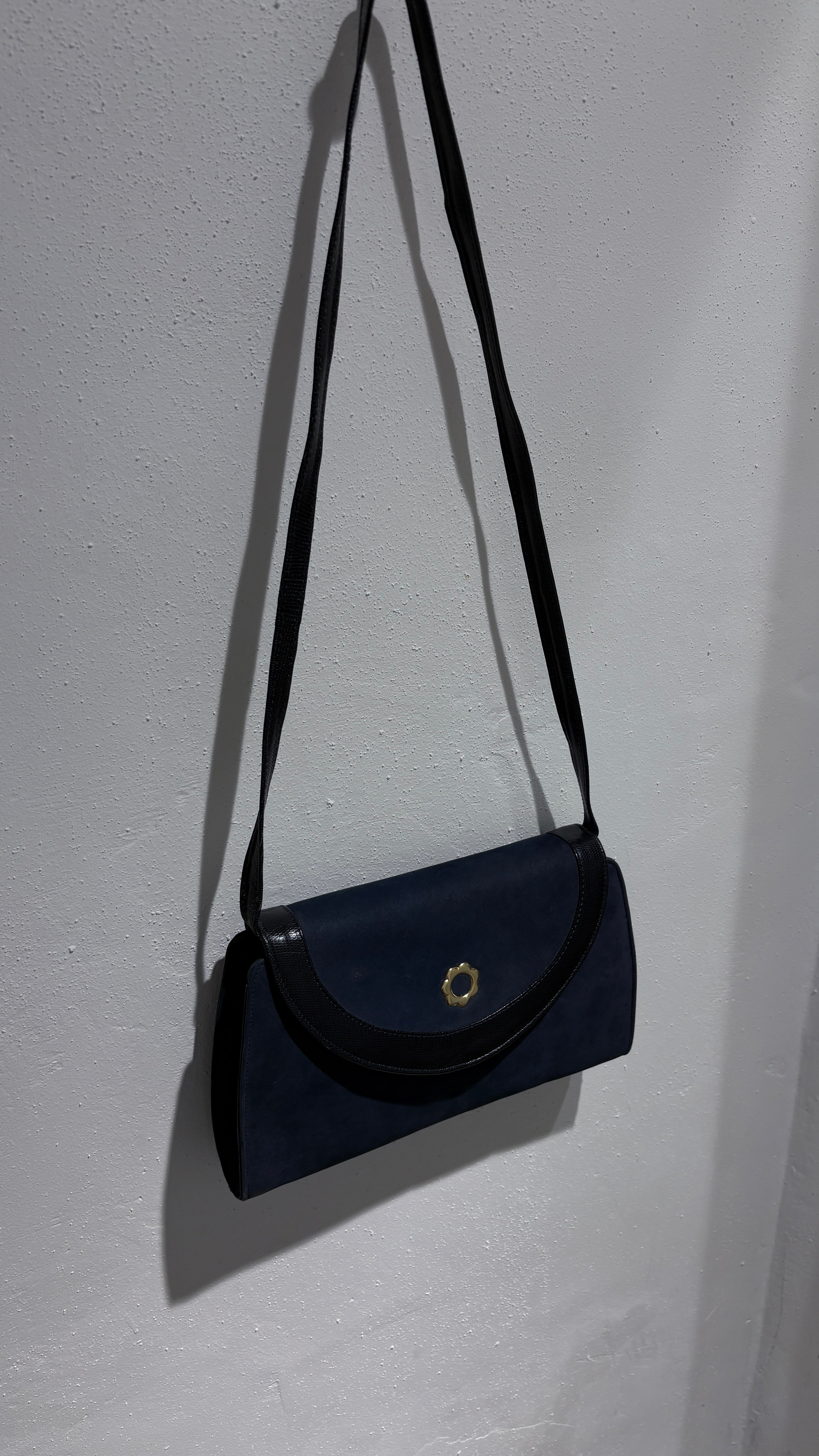 Vintage navy blue shoulder bag