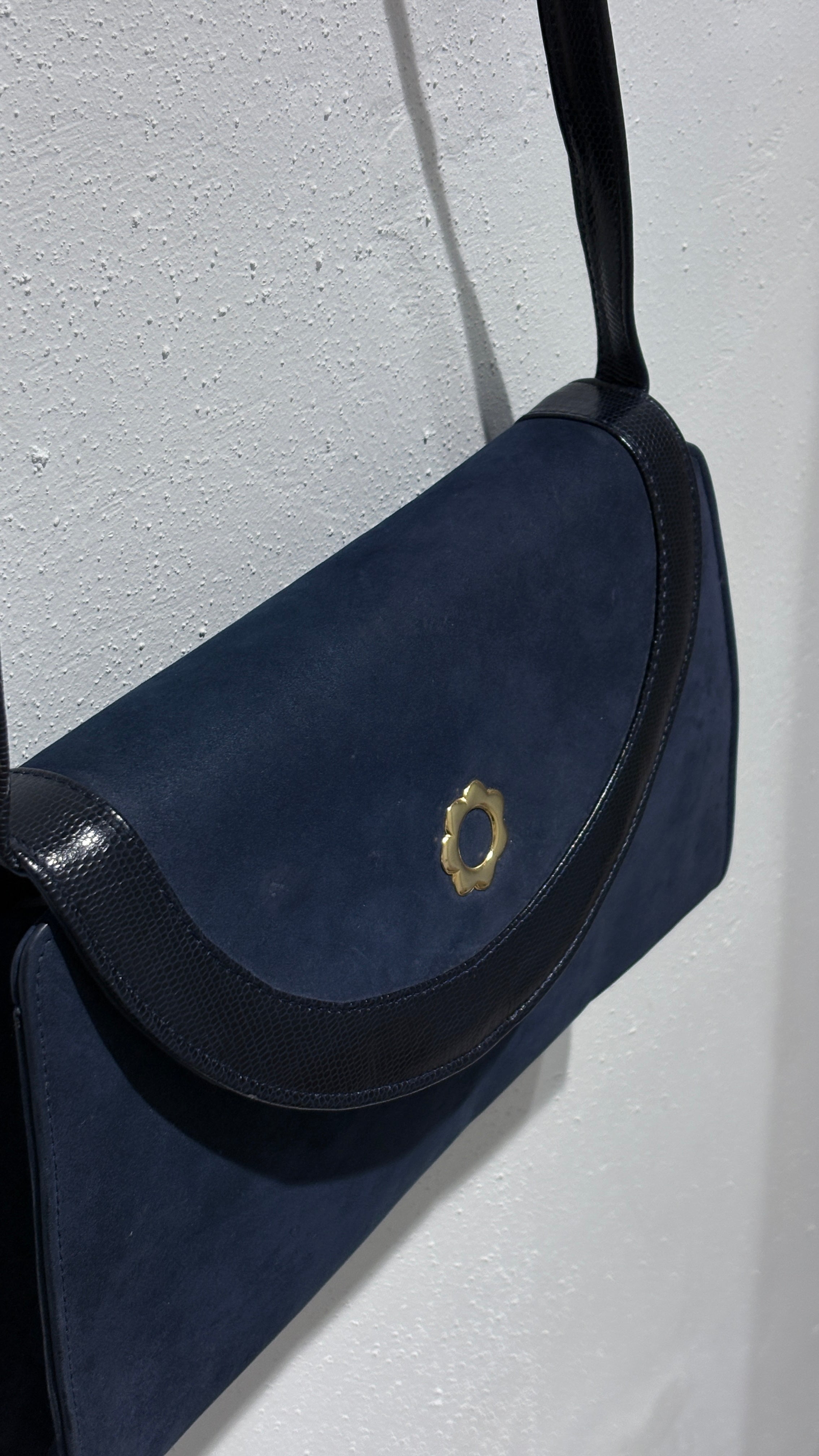 Vintage navy blue shoulder bag
