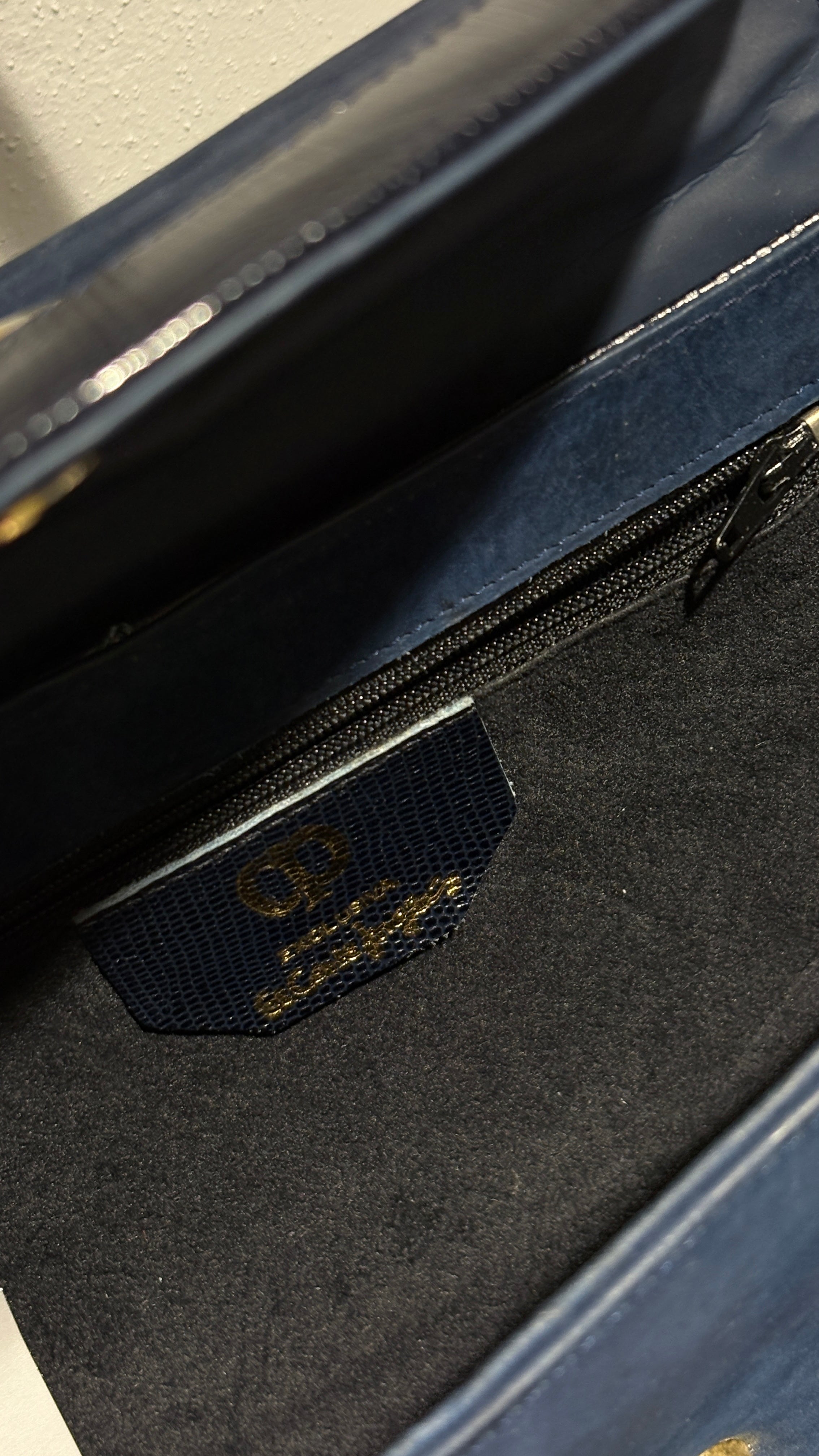 Vintage navy blue shoulder bag