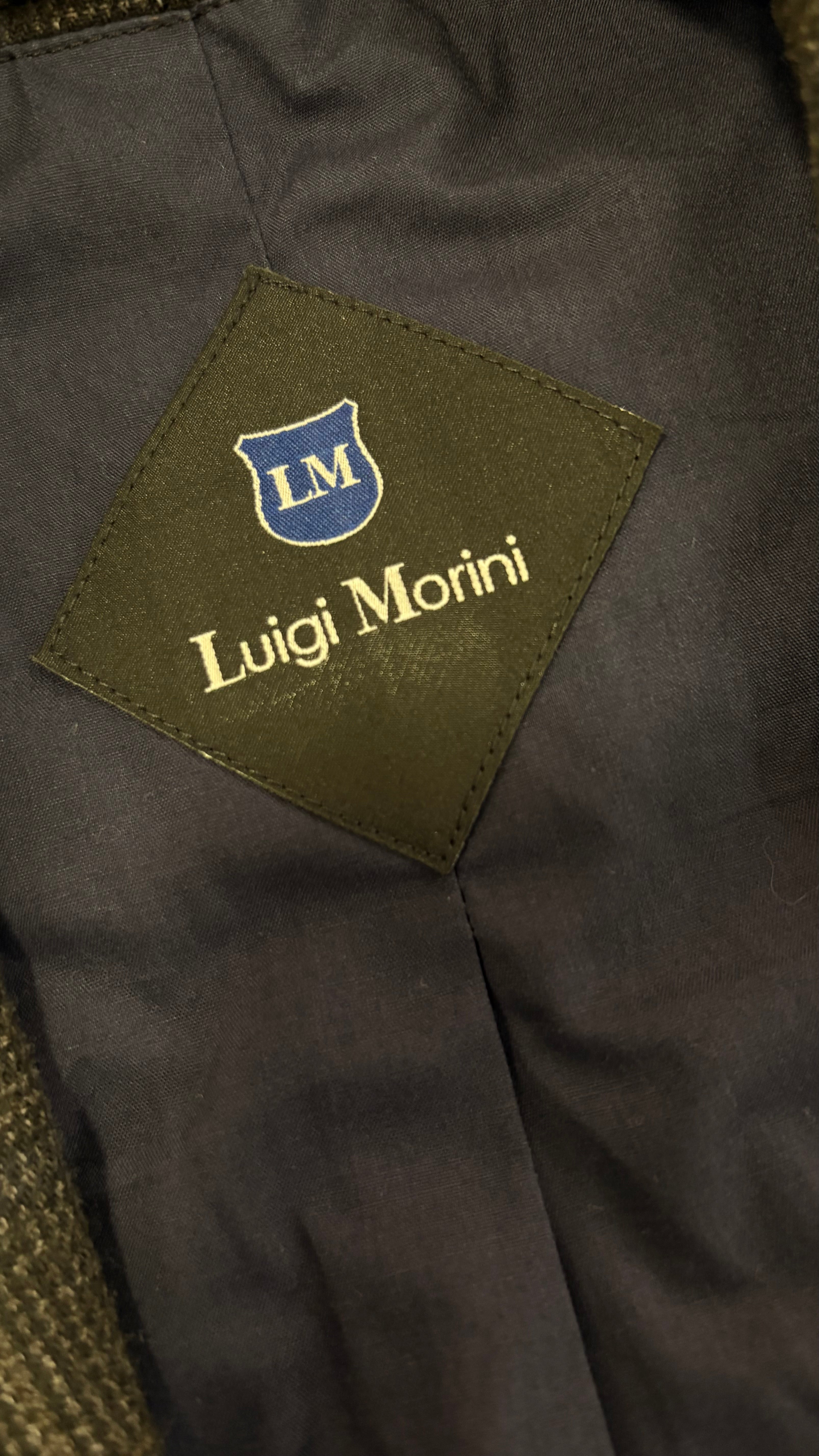 Grey cotton check blazer with subtle brown accents.