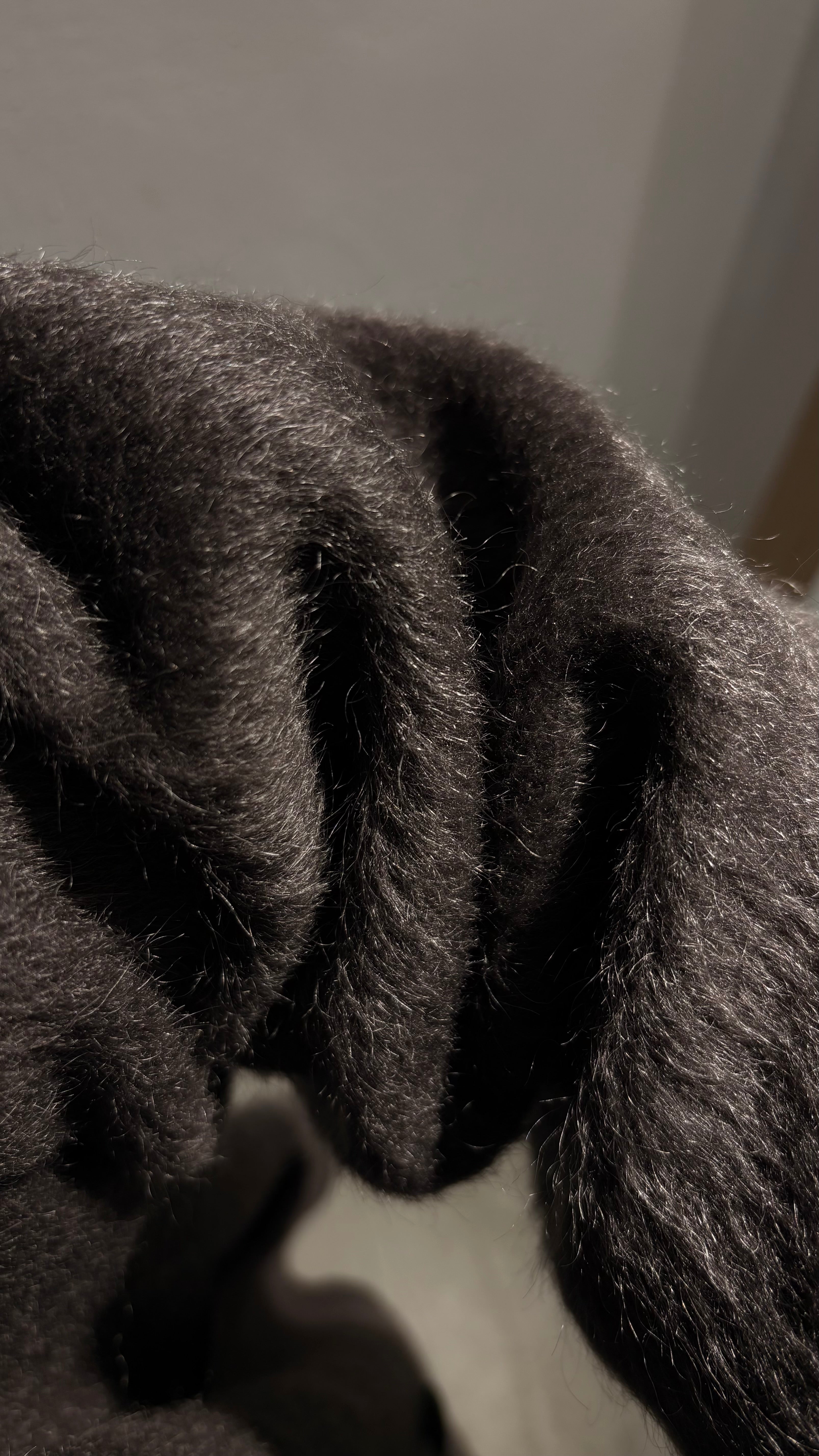 Vintage mid-length coat made from lilac llama wool — aged, elegant and beautifully textured.