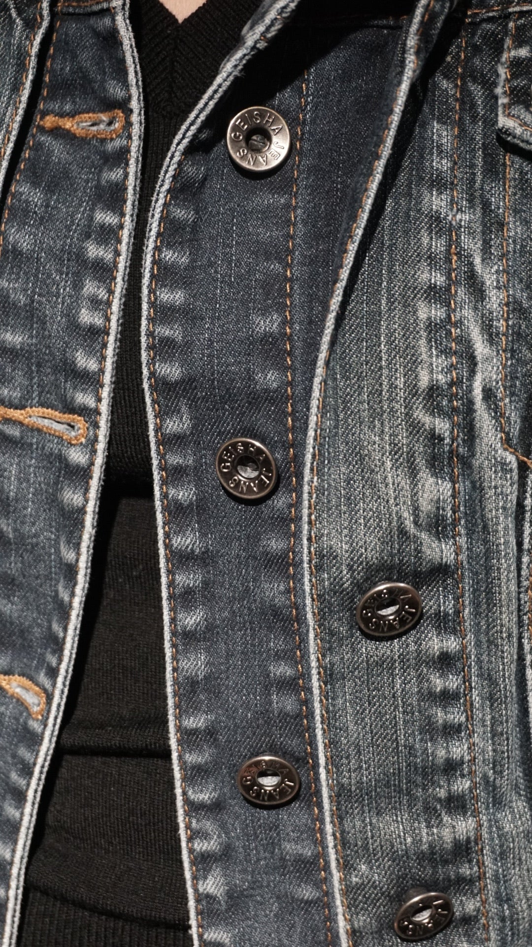 Vintage cropped denim jacket