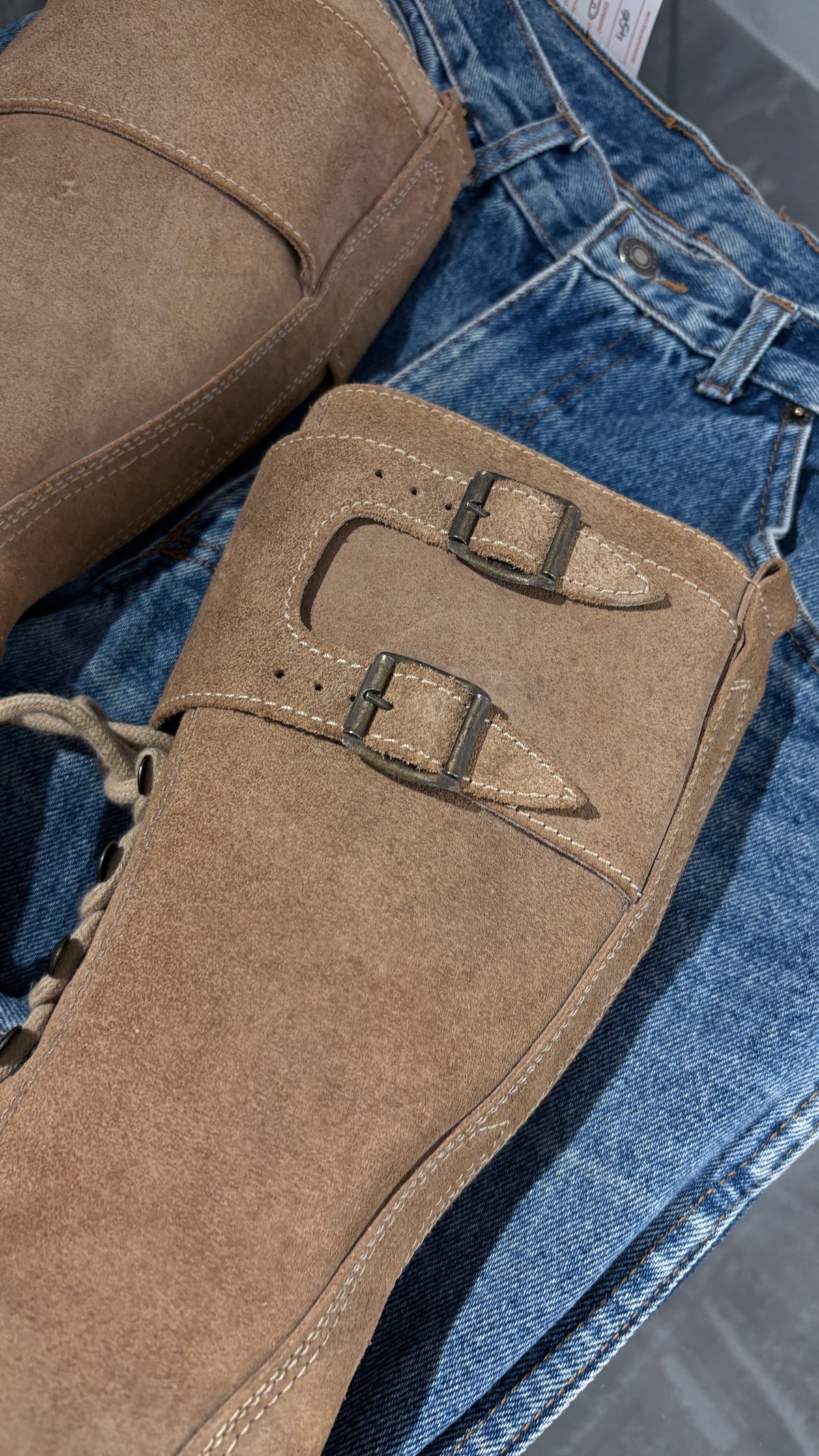 High militas style boots in natural suede