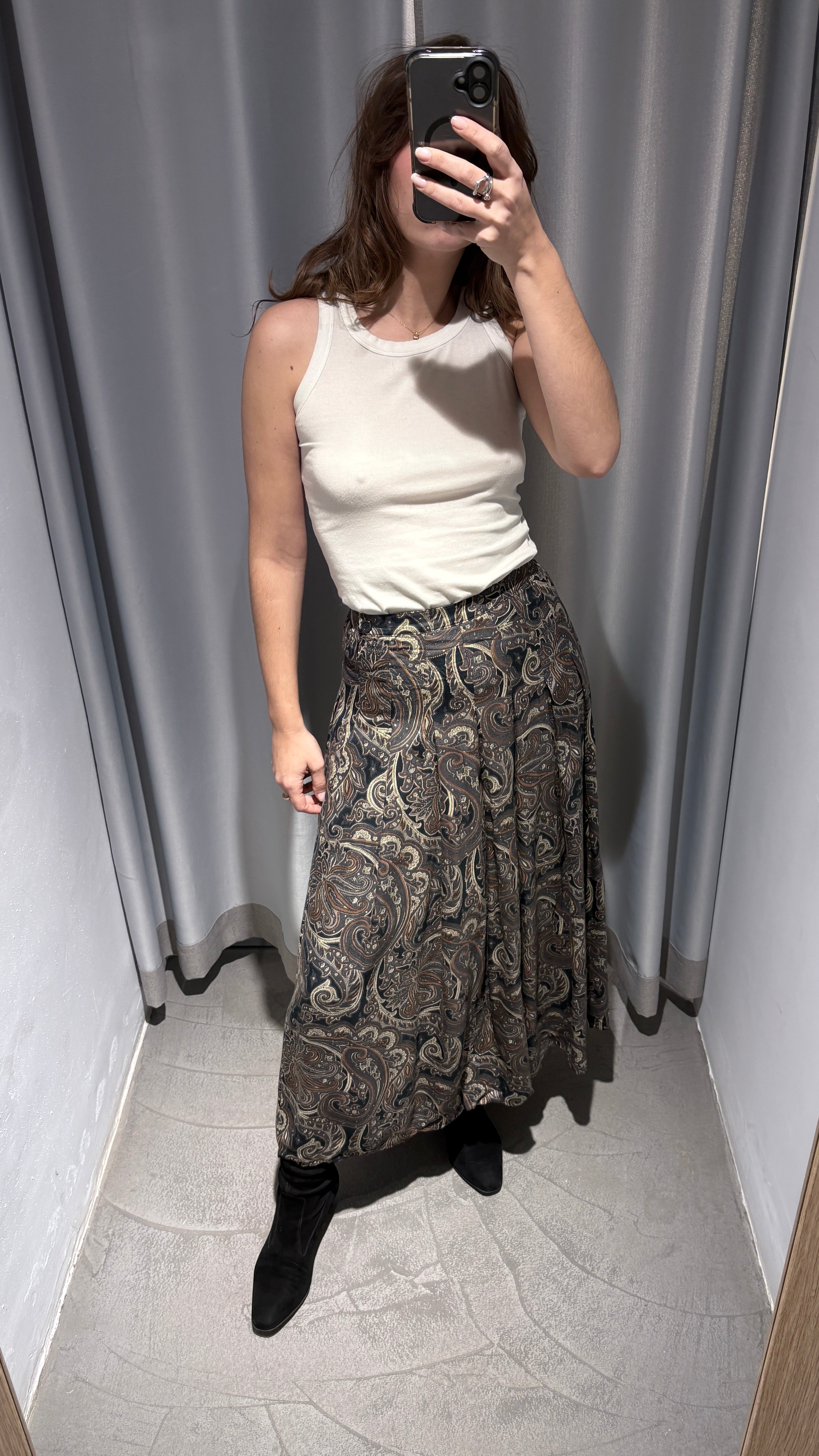 Vintage long skirt paisley pattern