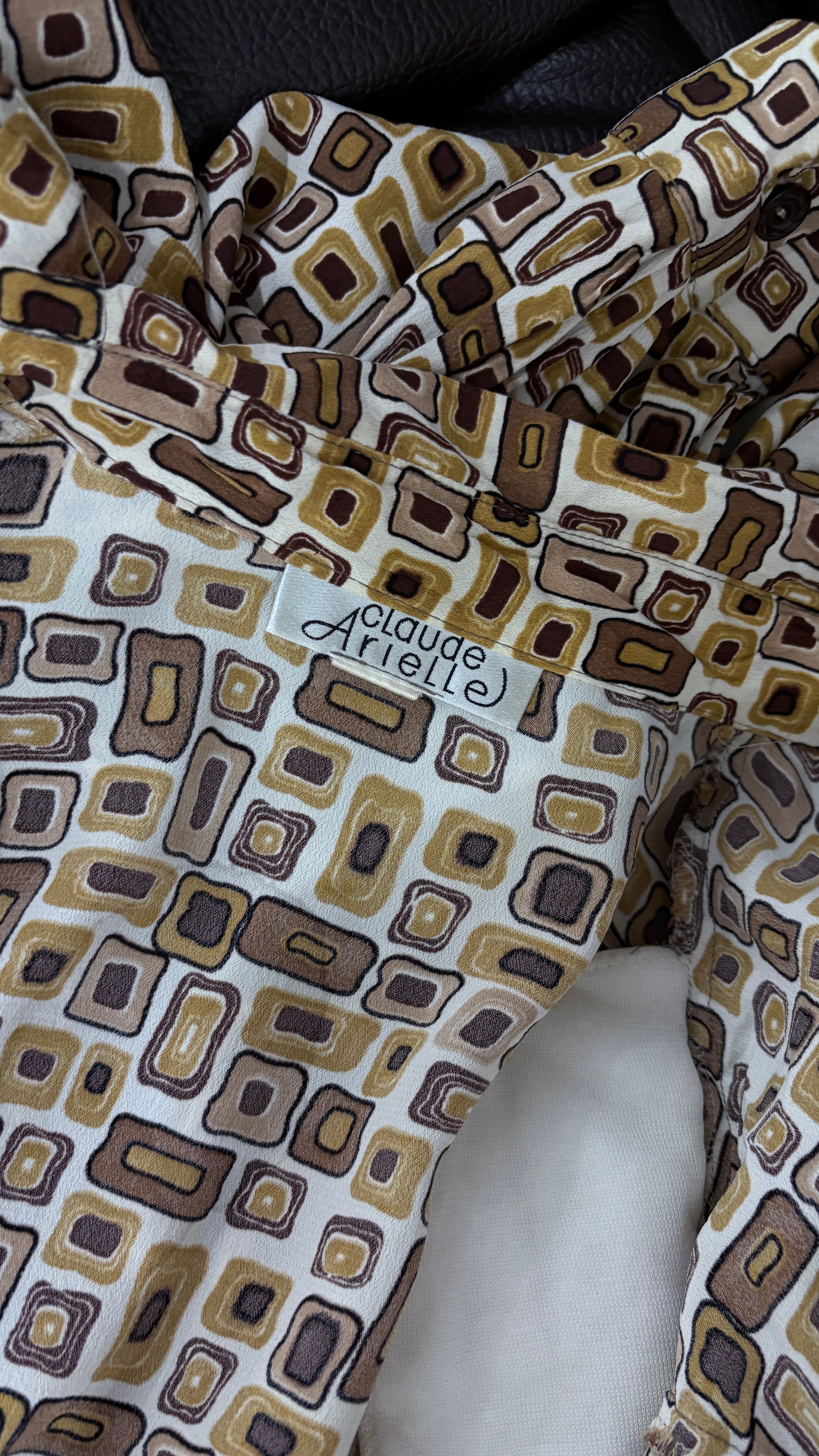 Vintage retro print shirt