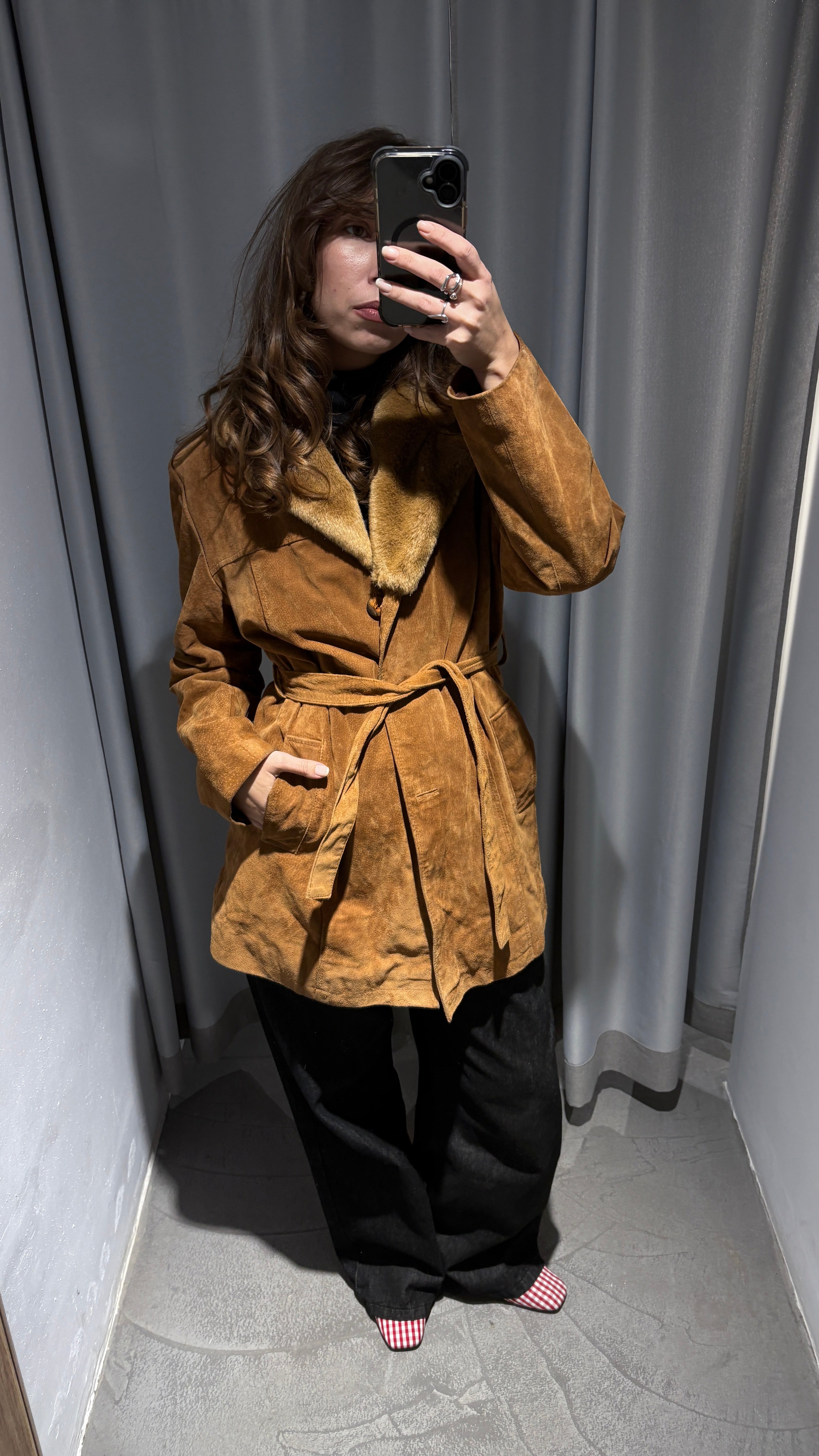 Vintage natural suede coat with fur collar and belt