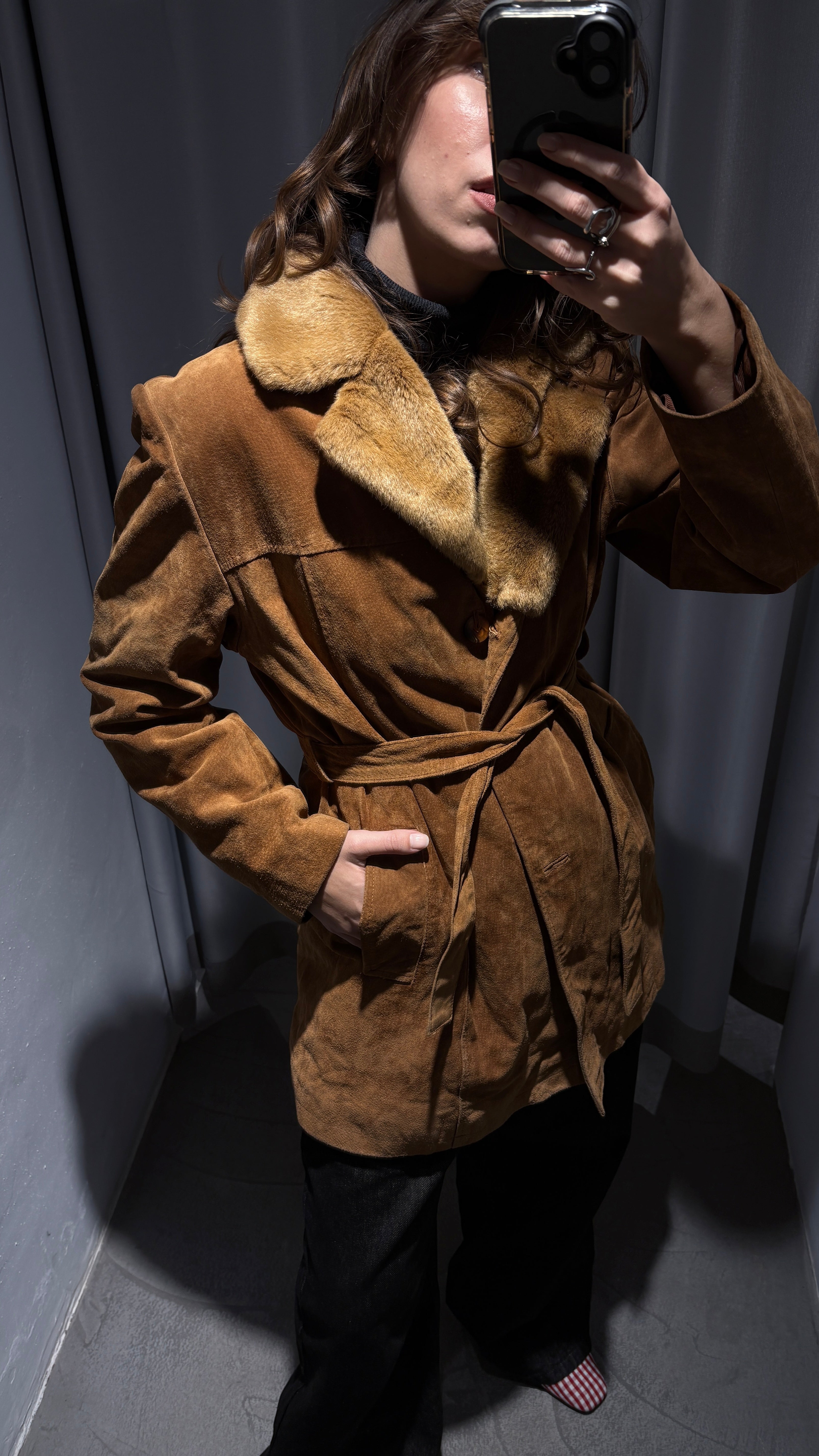 Vintage natural suede coat with fur collar and belt