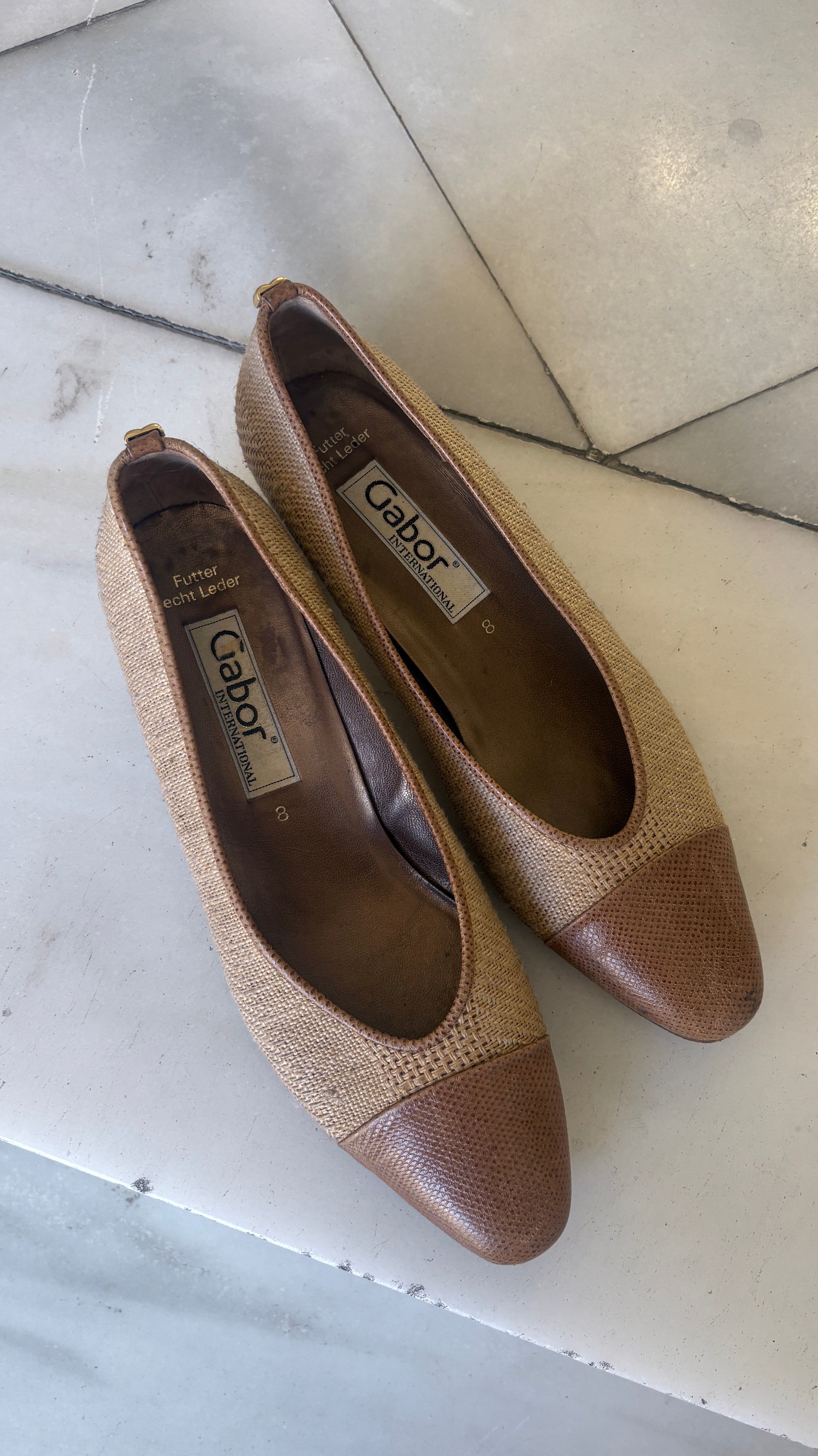 Vintage camel shoes natural leather