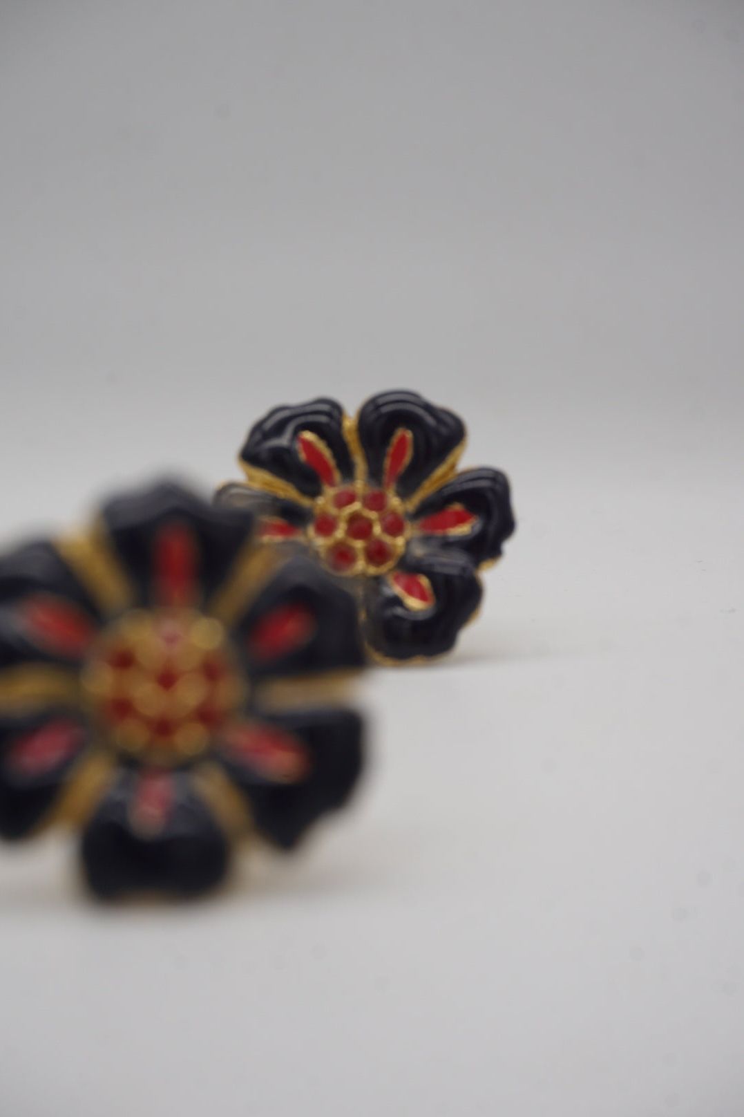 vintage earrings flowers from Paris