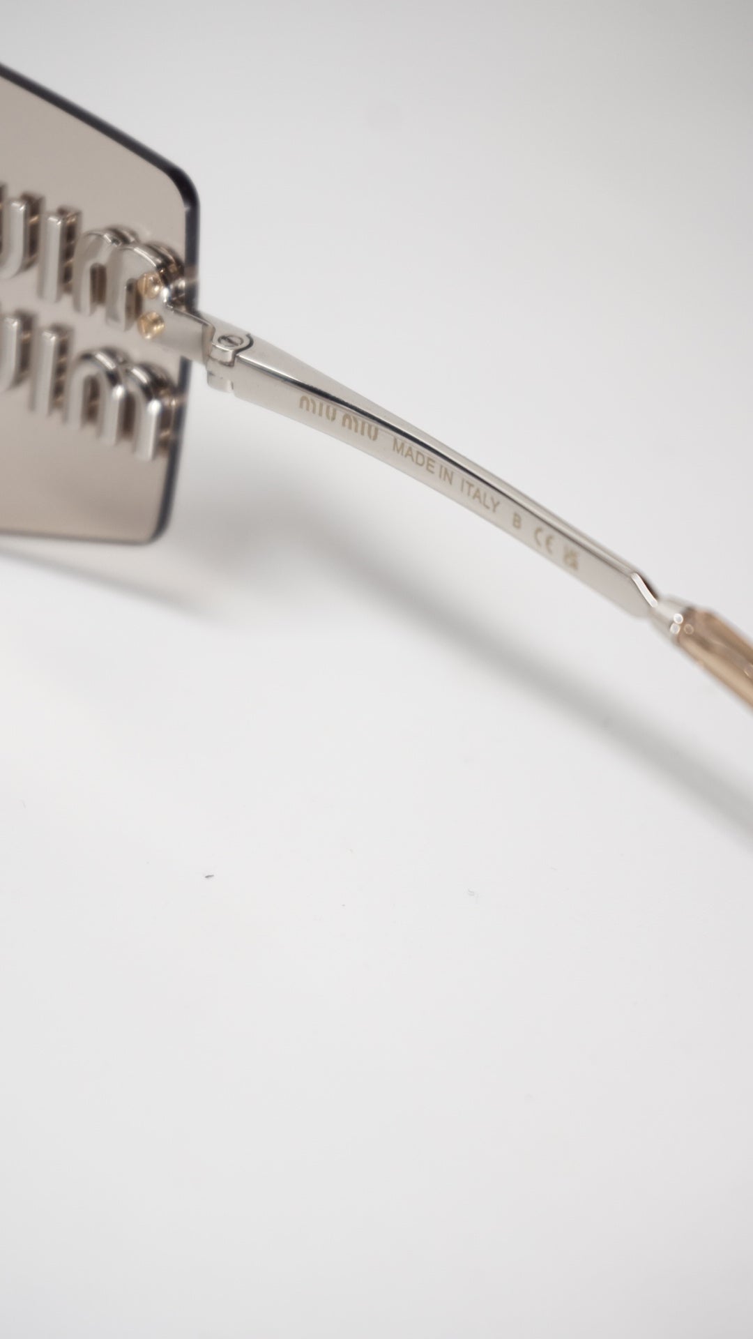 Shield-Style Sunglasses