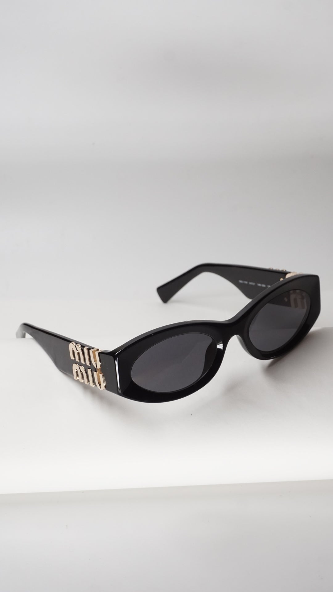 Designer Black Glimpse Sunglasses
