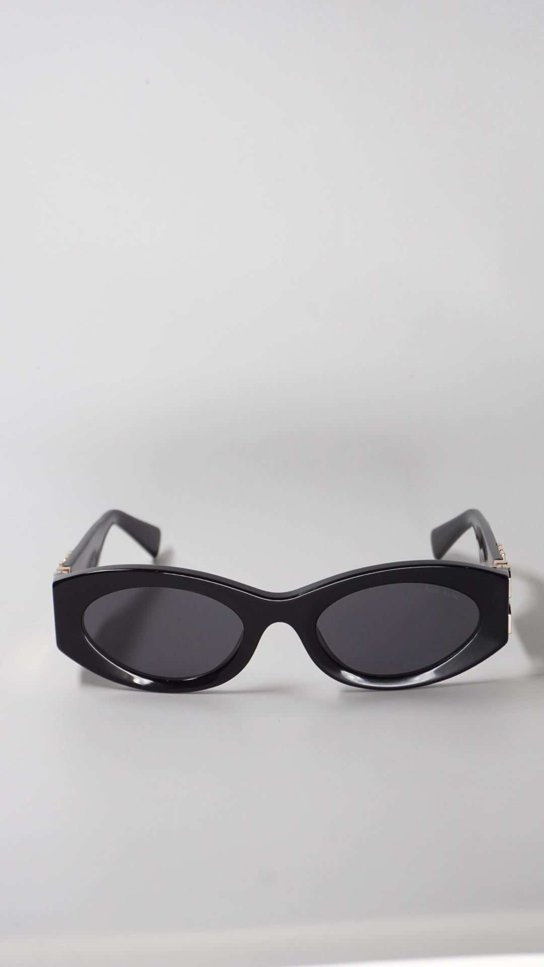 Designer Black Glimpse Sunglasses