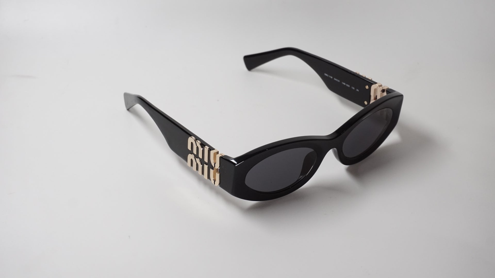Designer Black Glimpse Sunglasses