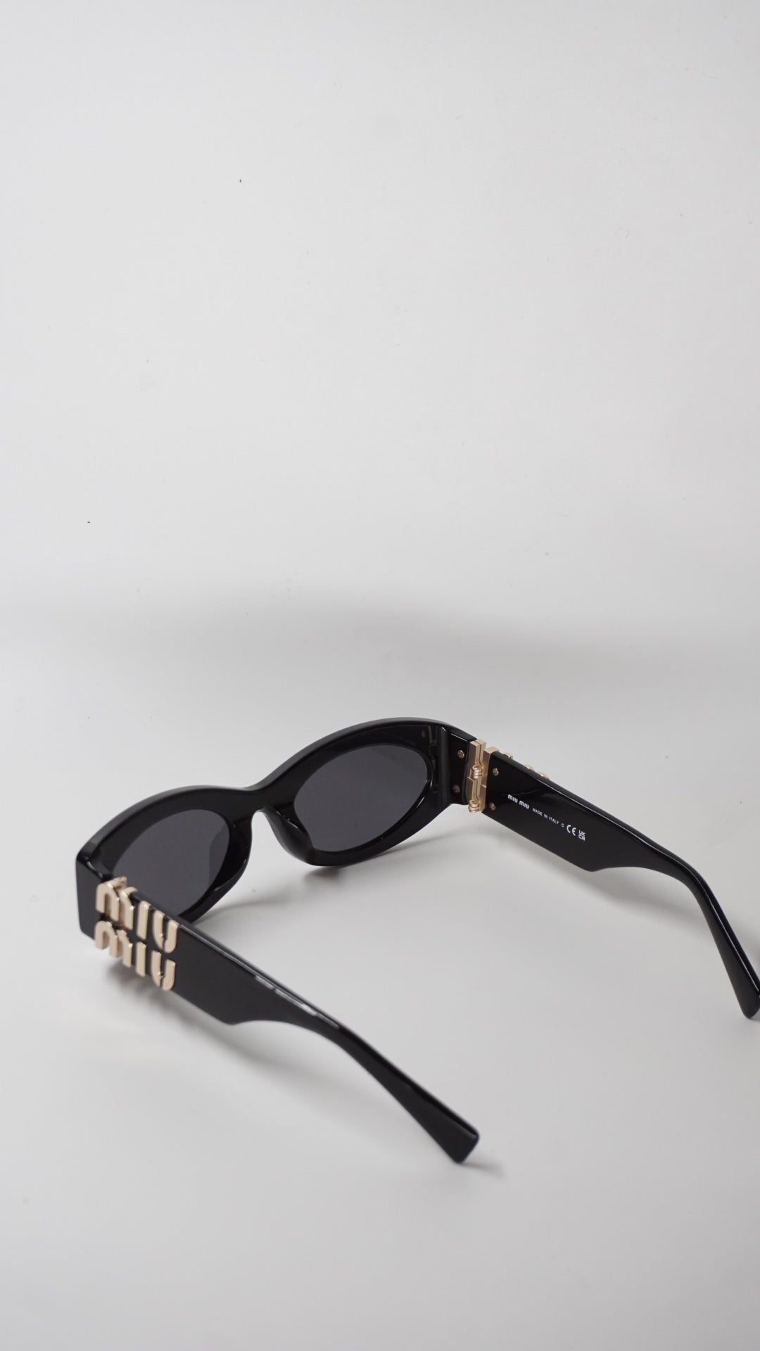 Designer Black Glimpse Sunglasses
