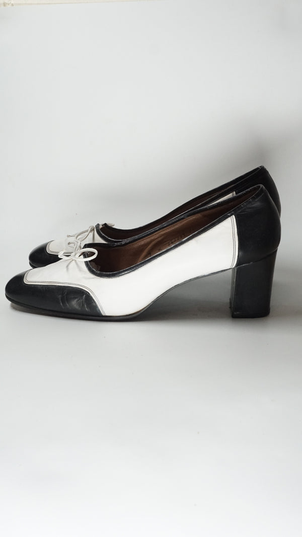 Black & White Elegance with White Bow