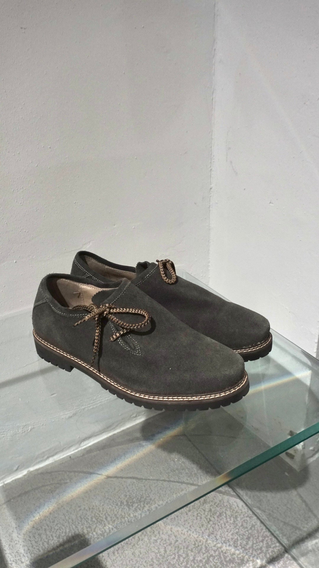 Grey natural suede flat shoes with laces