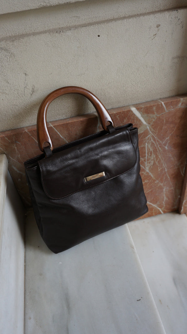 Brown vintage leather handbag