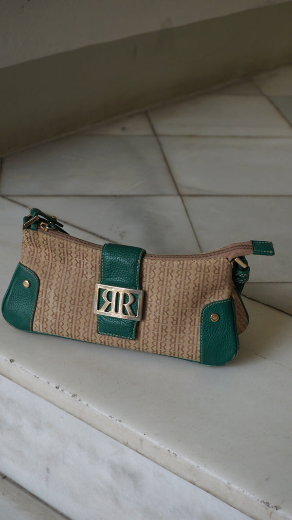 Vintage baguette bag