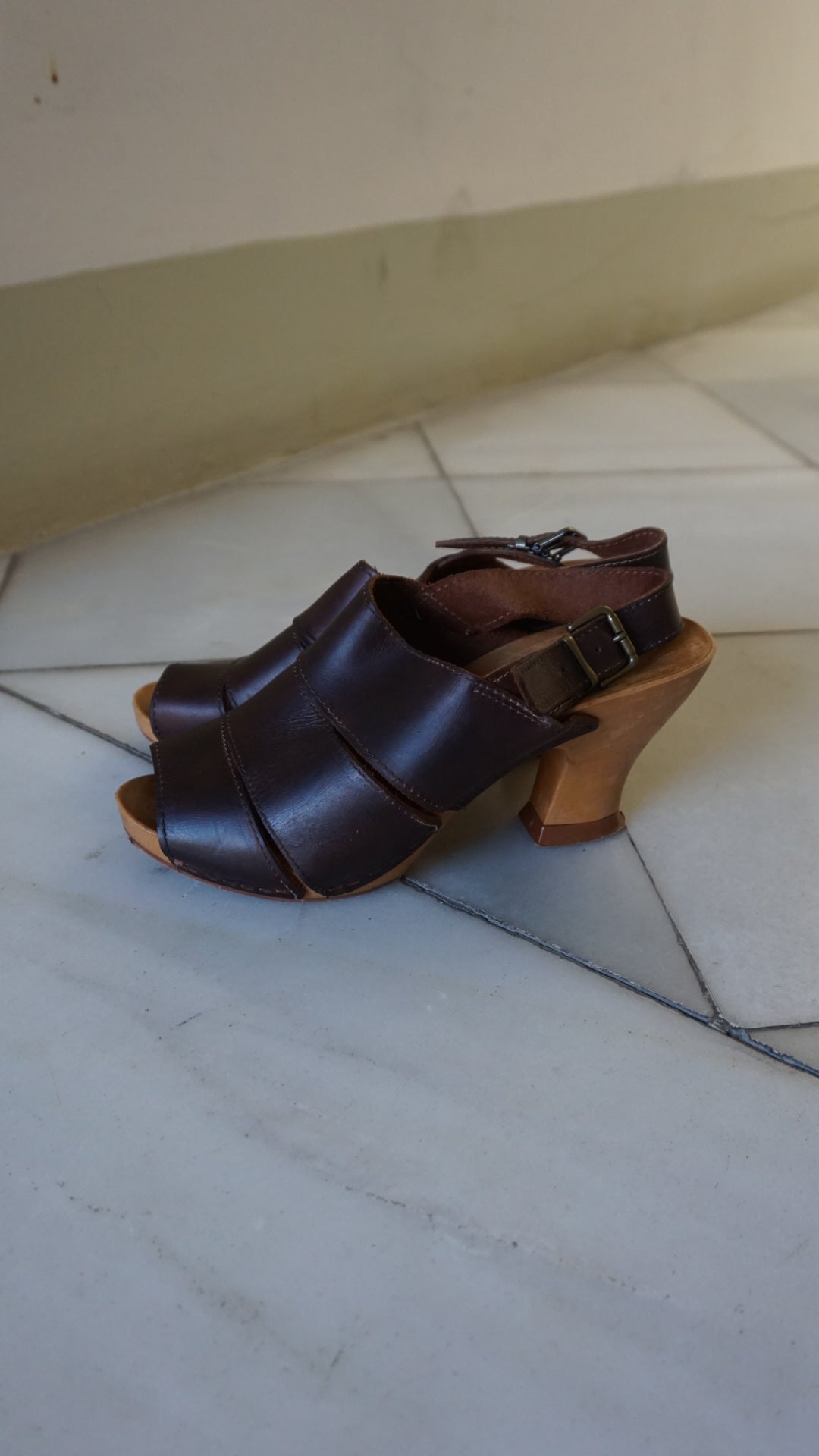 Vintage brown leather wedge sandals